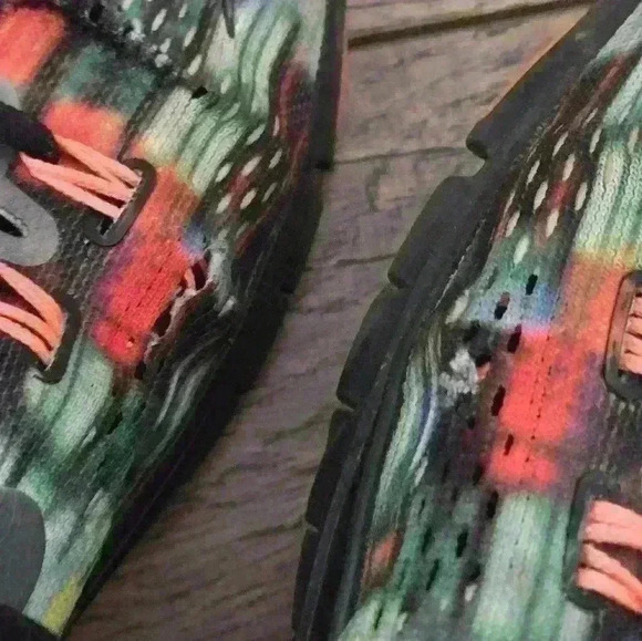 Nike Multicolor Women's Sneakers - Picture 13 of 14